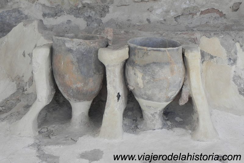 imagen de vasijas prehistóricas, Cabezo Redondo, Alicante